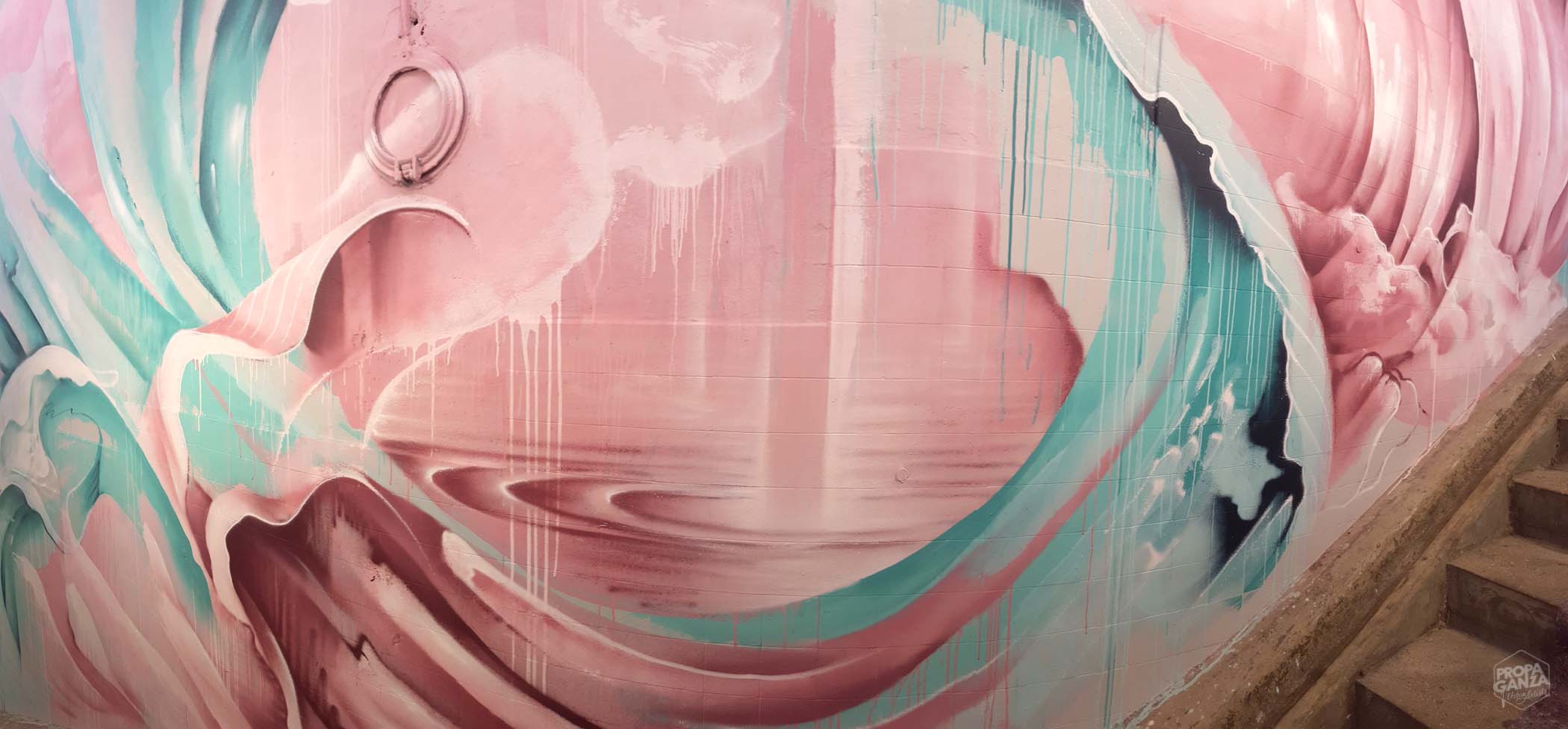 https://propaganza.be/nl/wp-content/uploads/sites/3/2019/04/adrien-roubens-abstract-paint-graffiti-street-art-vegetal-wave-tunnel-propaganza-pink-sixties-60-contemporary-7-1.jpg